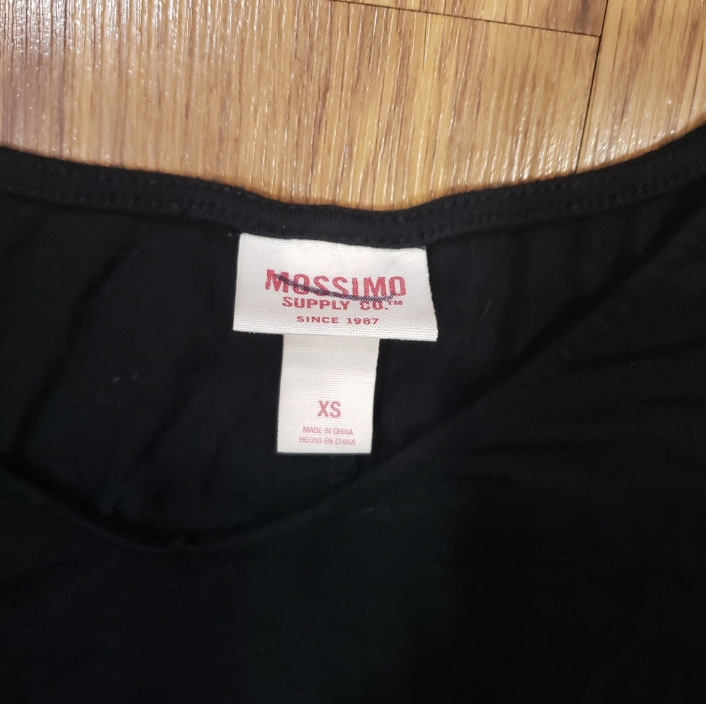 Mossimo shirt! - Picture 2 of 2